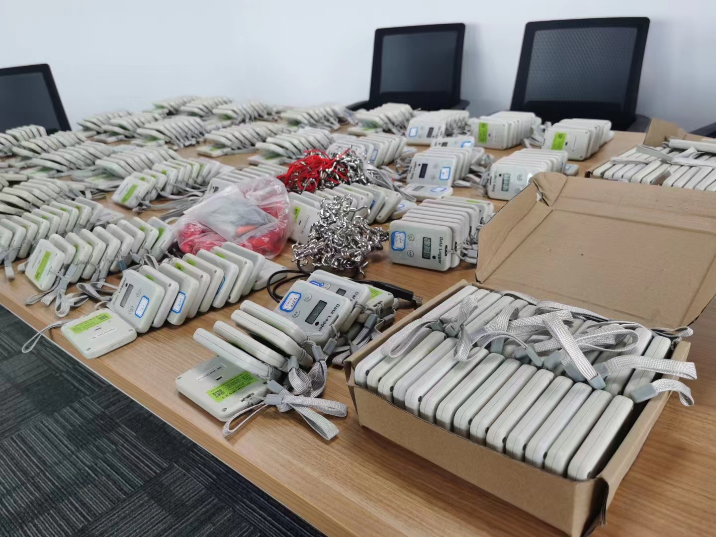 自有千余个验证探头